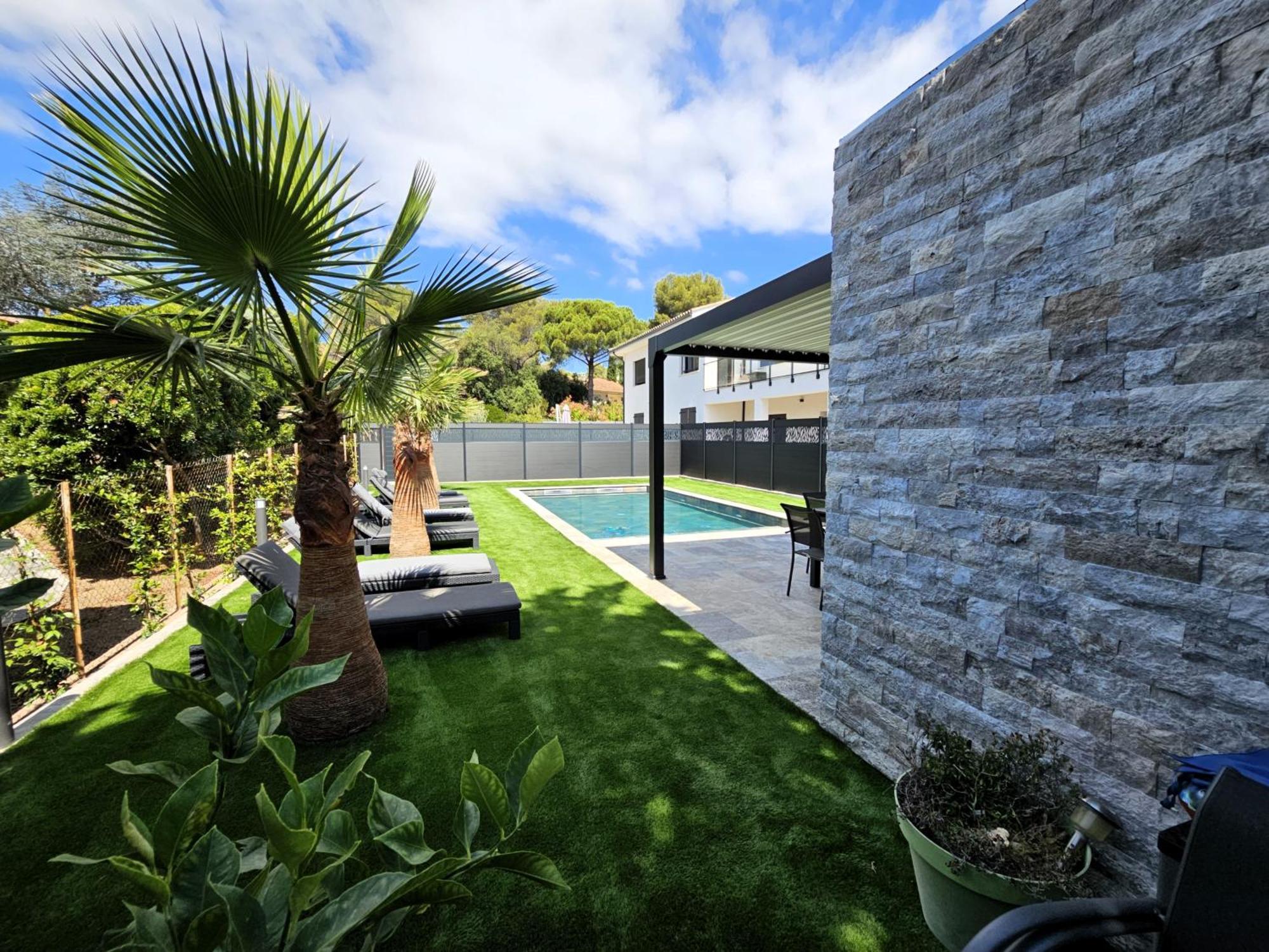 Etoile Du Berger Saint Aygulf 3 Villas Et 4 Appartements Jardin Individuel Et Piscine Chauffee En Saison - La Mer Et Les Plages 450 M Ngoại thất bức ảnh