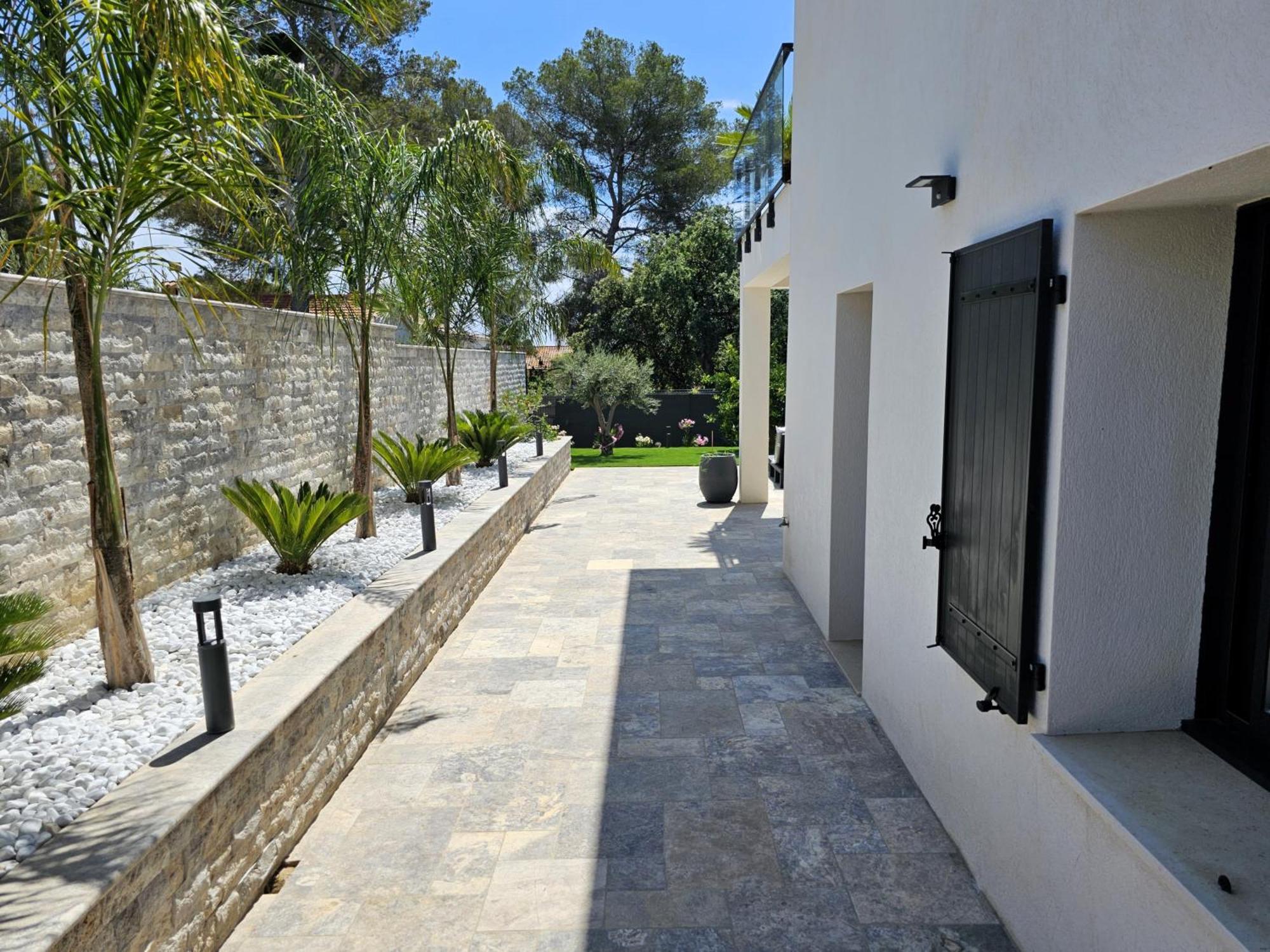 Etoile Du Berger Saint Aygulf 3 Villas Et 4 Appartements Jardin Individuel Et Piscine Chauffee En Saison - La Mer Et Les Plages 450 M Ngoại thất bức ảnh